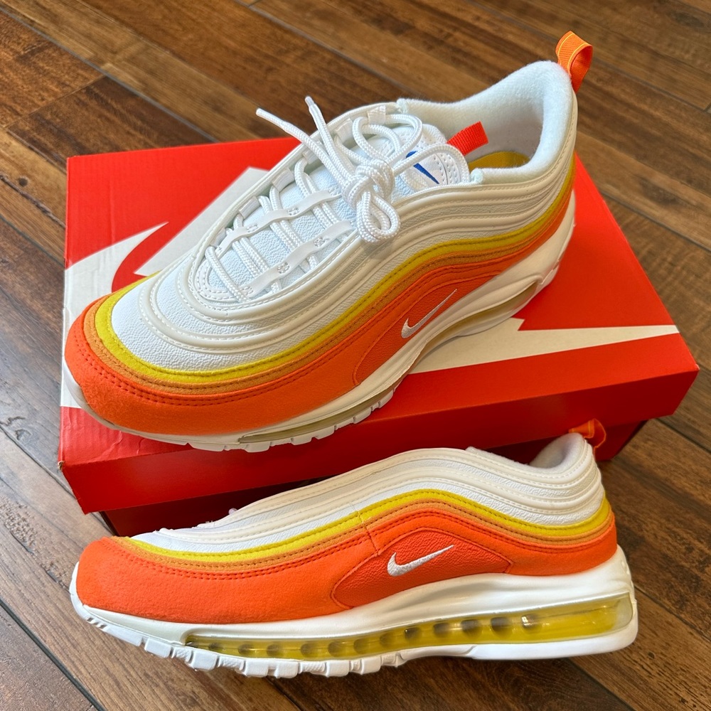 Nike Air Max 97 Rush Orange Athletic Club Sneakers DQ8237-800 Mens Size 9.5 NEW